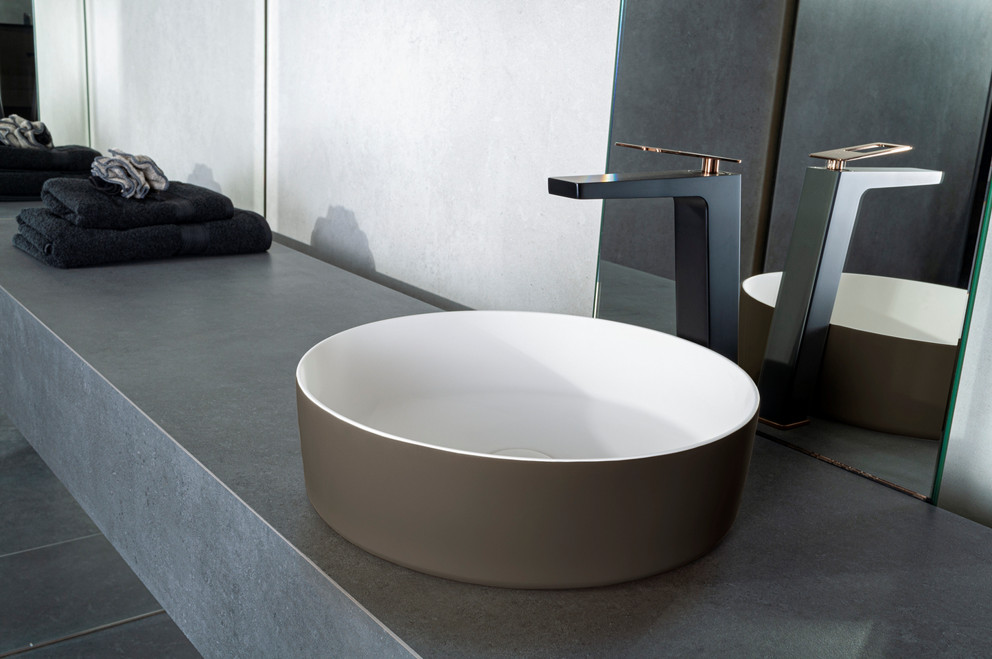 Solid surface waskom Tess moka EXT