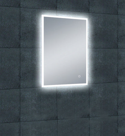 Quatro spiegel met LED verlichting & verwarming 50 x 70 cm 8718858071104