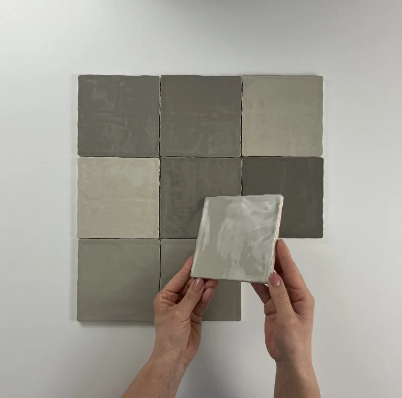 Moos Taupe glans handvorm 13x13