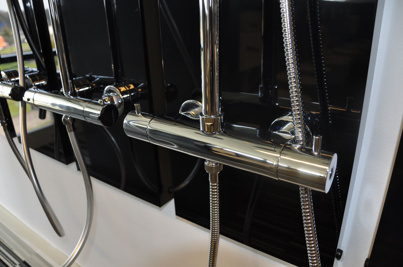 Caral thermostatische doucheopbouwset 20 cm chroom 8718053678320